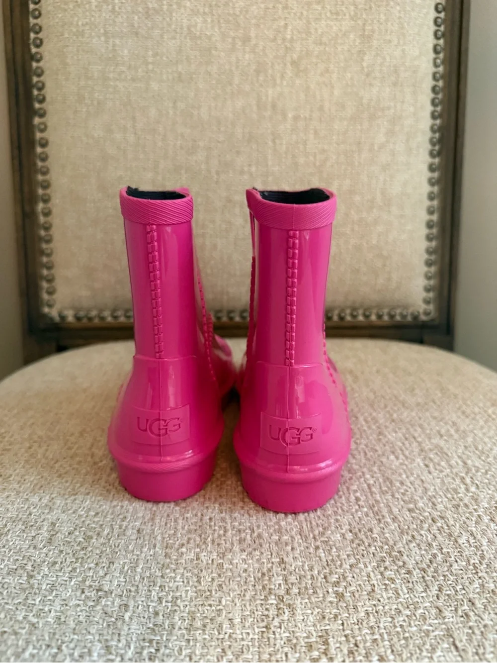 Girls UGG Kids Hot Pink Waterproof Rubber Rain Boots size toddler 11